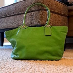 Hand bag